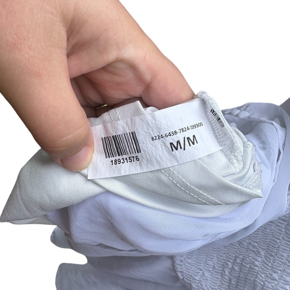 Just Polly NY White Woman's Romper Size M- Lace Accent With Adjustable Straps - Picture 5 of 5